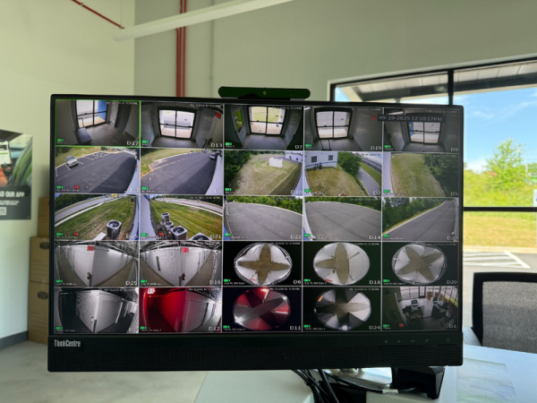 Facility photo: //images.sparefoot.com/medium/2404116903c504074f1.jpg