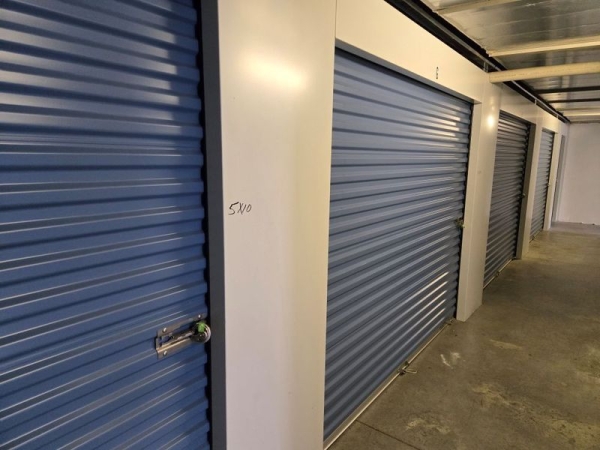 Storage Units at Extra Space Storage - 6816 - Huntersville - Beatties Ford Rd - 9220 Beatties Ford Road