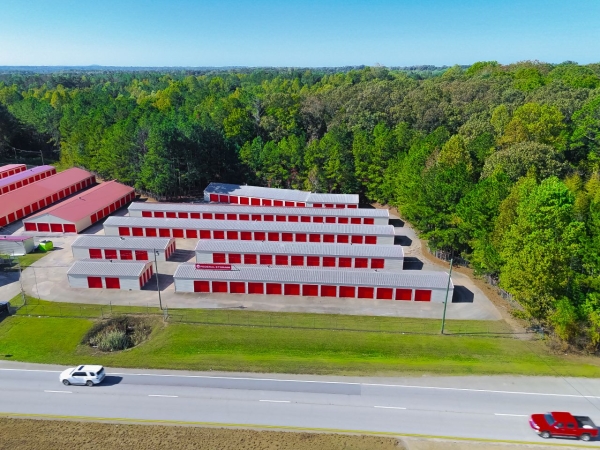 Facility photo: //images.sparefoot.com/medium/24049169583069af899.jpg