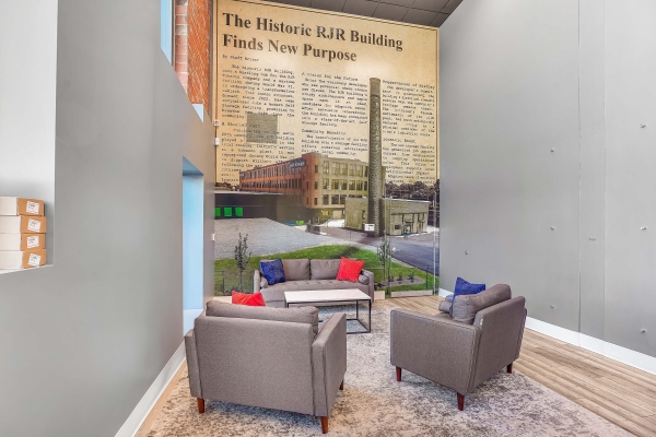 Facility photo: //images.sparefoot.com/medium/2405186914dcfca2d67.jpg