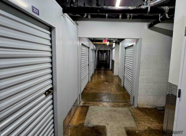 Facility photo: //images.sparefoot.com/medium/240522689062b680b80.jpg