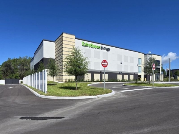 Storage Units at Extra Space Storage - 6191 - Apopka - McVilla Ave - 1619 McVilla Avenue