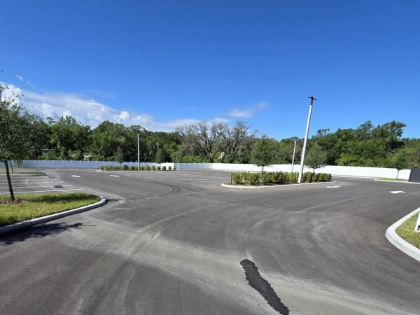 Facility photo: //images.sparefoot.com/medium/2405826903c082438c3.jpg