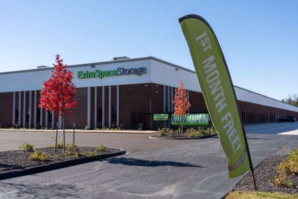 Facility photo: //images.sparefoot.com/medium/24058369e374252bee8.jpg