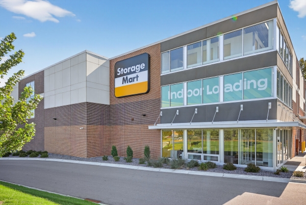 Facility photo: //images.sparefoot.com/medium/24068668dff65430475.jpg