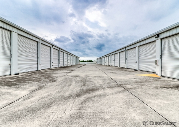 Facility photo: //images.sparefoot.com/medium/24069469f5c1679d571.jpg