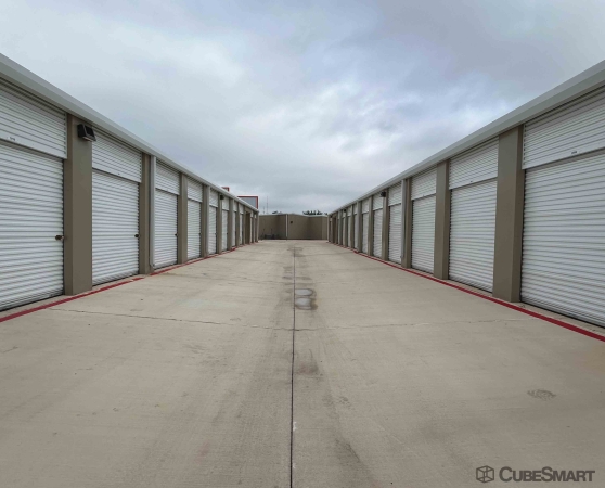 Facility photo: //images.sparefoot.com/medium/24069668835b55eceff.jpg