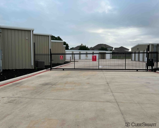 Facility photo: //images.sparefoot.com/medium/24069668835b5d103ab.jpg