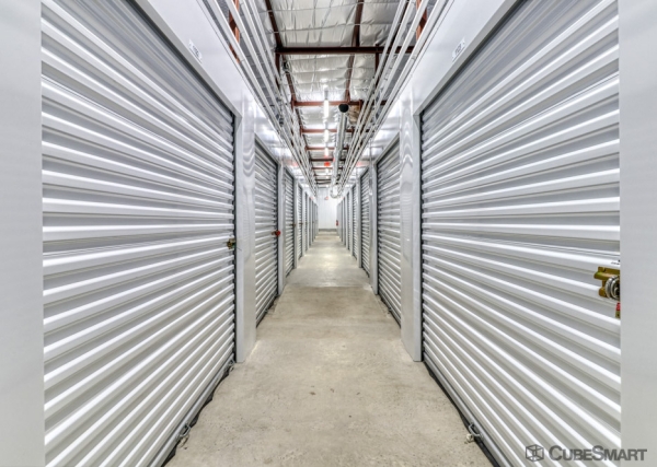 Storage Units at CubeSmart Self Storage - 25365 Bulverde - TX - 25365 Bulverde Road