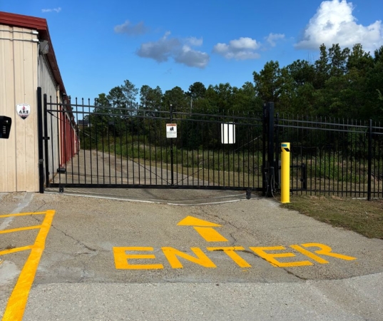 Facility photo: //images.sparefoot.com/medium/24070468d434c8d86aa.jpg