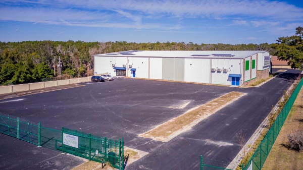 Facility photo: //images.sparefoot.com/medium/24070569860c971e064.jpg