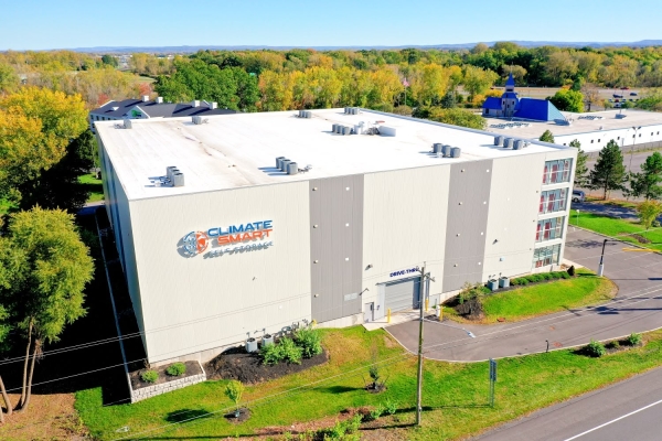 Facility photo: //images.sparefoot.com/medium/2407146916410fb9db7.jpg