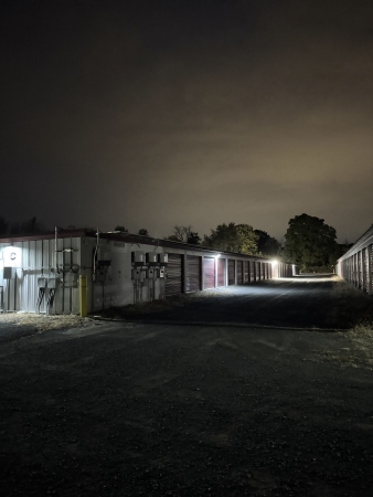 Facility photo: //images.sparefoot.com/medium/240722682e1c8564b29.jpg