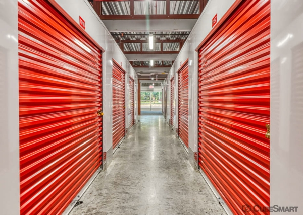 Facility photo: //images.sparefoot.com/medium/240733691eec9f854c4.jpg