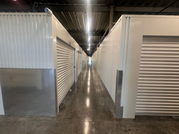 Facility photo: //images.sparefoot.com/medium/24075468891e897f5b2.jpg