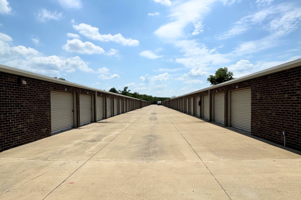 Facility photo: //images.sparefoot.com/medium/2407636883cef9cda14.png