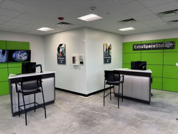 Storage Units at Extra Space Storage - 6053 - Coconut Creek - 4161 Hillsboro Blvd - 4161 West Hillsboro Boulevard