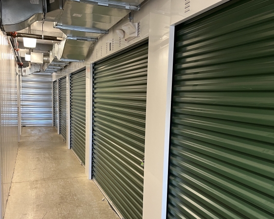 Facility photo: //images.sparefoot.com/medium/240773699431c74fb37.jpg