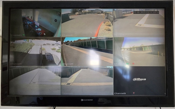 Facility photo: //images.sparefoot.com/medium/240773699431c9e166a.jpg