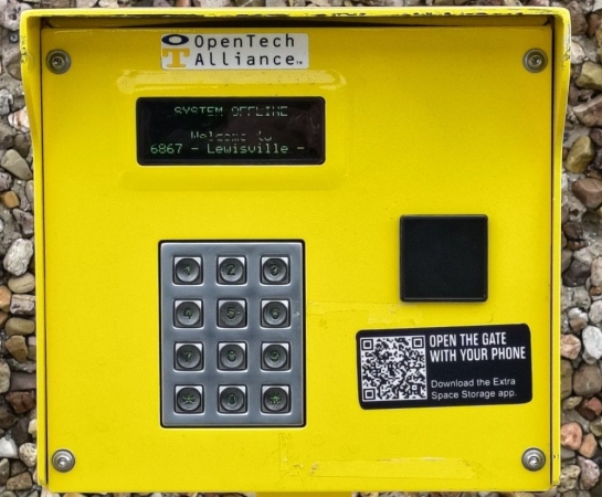 Facility photo: //images.sparefoot.com/medium/24078069da39ce01e7e.jpg