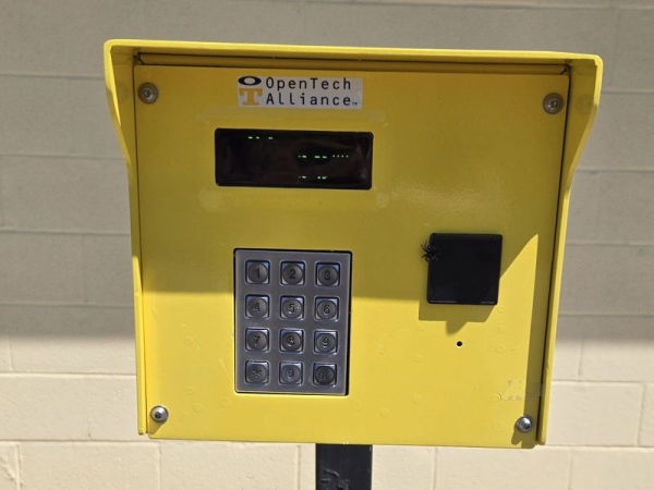 Facility photo: //images.sparefoot.com/medium/2407906903782881a2b.jpg