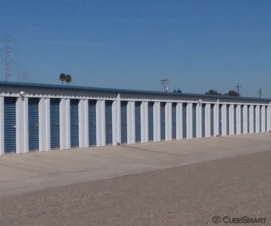 Facility photo: //images.sparefoot.com/medium/2408166883259a63d93.jpg