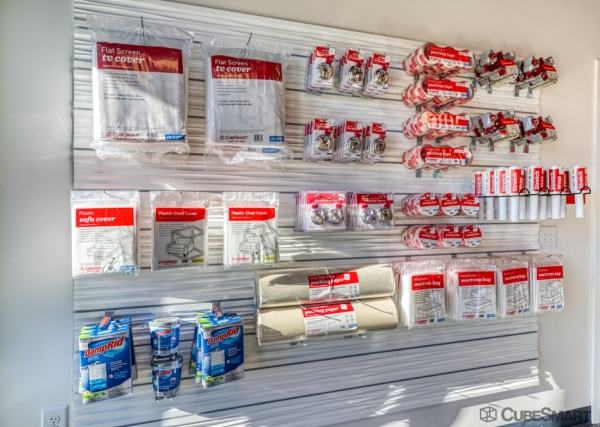 Facility photo: //images.sparefoot.com/medium/24081969dcc3c329ba5.jpg