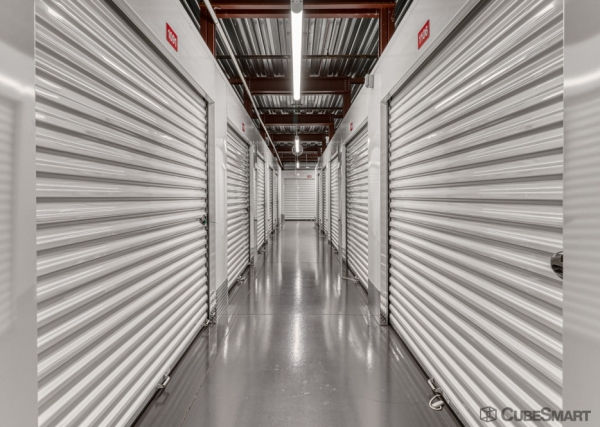 Facility photo: //images.sparefoot.com/medium/24081969dcc3c4509a5.jpg