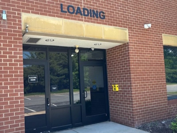 Facility photo: //images.sparefoot.com/medium/24086069037a51af2e6.jpg