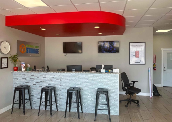 Facility photo: //images.sparefoot.com/medium/24088969845a6e51755.jpg