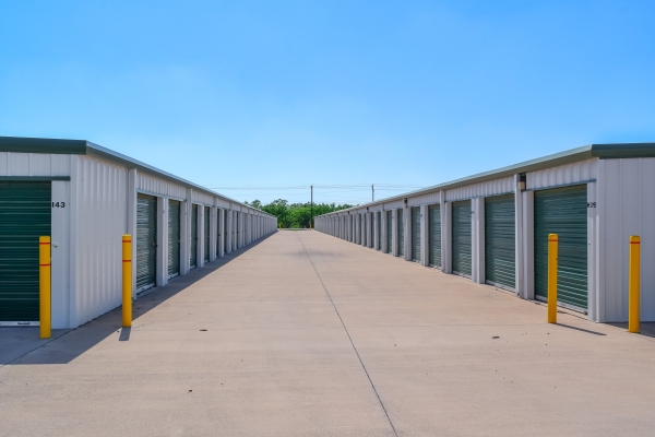 Facility photo: //images.sparefoot.com/medium/2409826a07434caa657.jpg