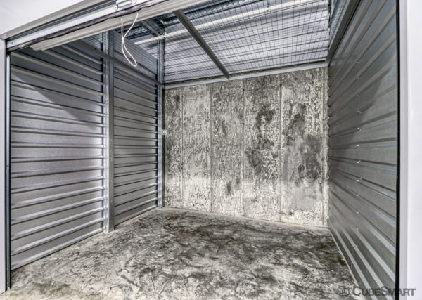 Facility photo: //images.sparefoot.com/medium/2409966978938f2c4c9.jpg