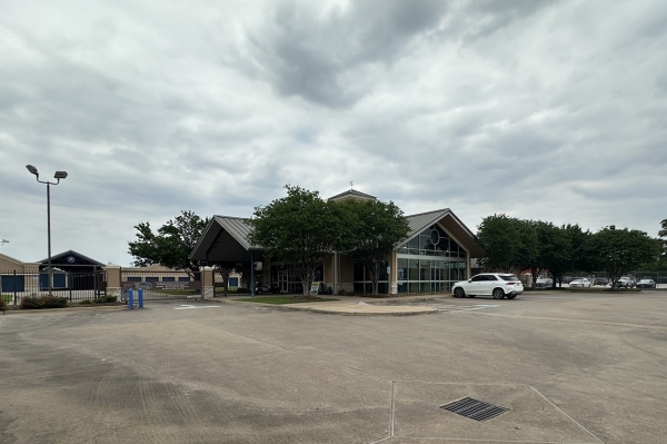 Storage Units at SmartStop Self Storage - Spring - 9040 Louetta Rd - 9040 Louetta Road