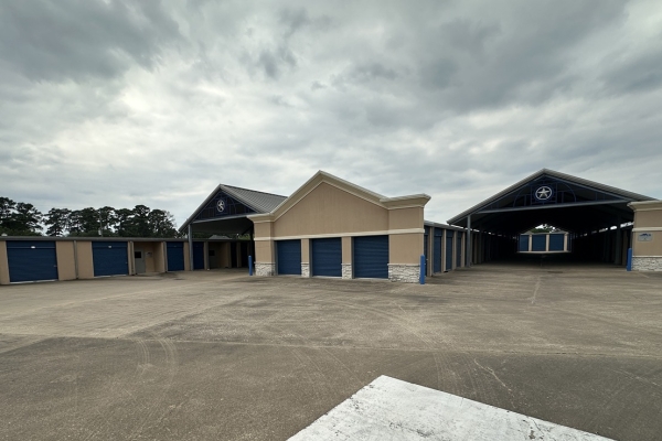 Storage Units at SmartStop Self Storage - Spring - 9040 Louetta Rd - 9040 Louetta Road