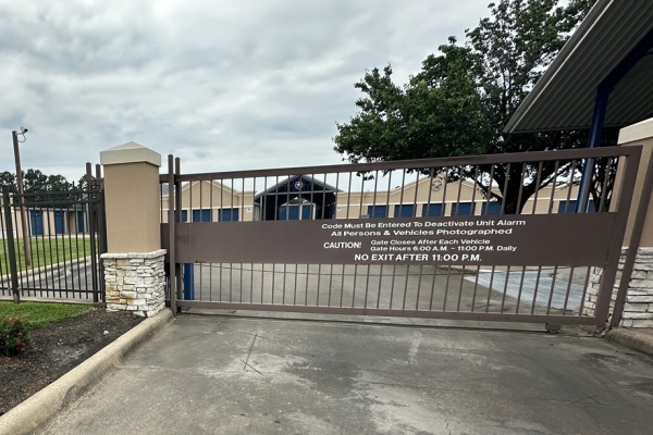 Storage Units at SmartStop Self Storage - Spring - 9040 Louetta Rd - 9040 Louetta Road