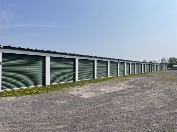 Facility photo: //images.sparefoot.com/medium/241018696a5e2dc6699.jpg