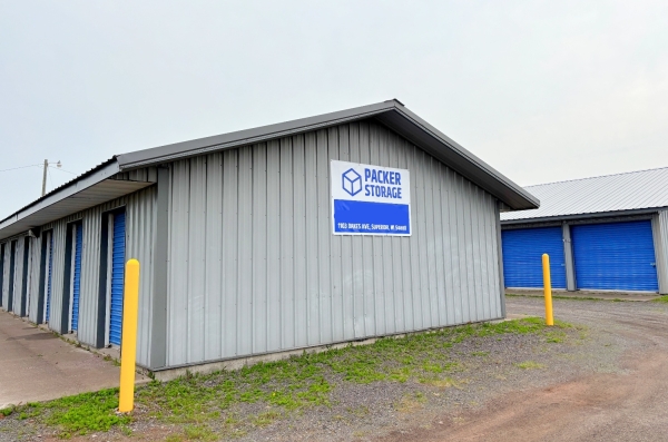 Facility photo: //images.sparefoot.com/medium/241018696a66119b9c1.jpg