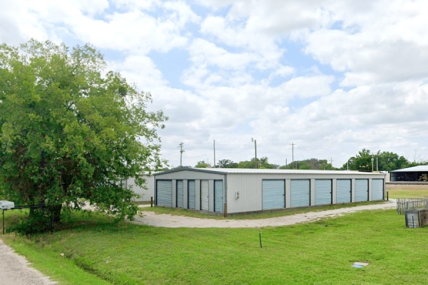 Facility photo: //images.sparefoot.com/medium/241027696966fe55d70.jpg