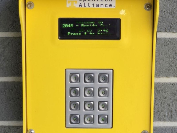 Facility photo: //images.sparefoot.com/medium/24103169013aadd86ee.jpg