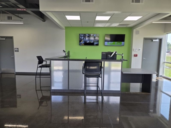 Facility photo: //images.sparefoot.com/medium/24103269038179832c4.jpg