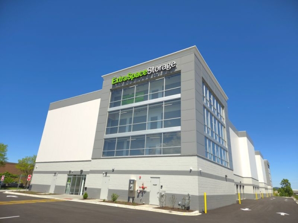 Facility photo: //images.sparefoot.com/medium/24103769038795857fd.jpg