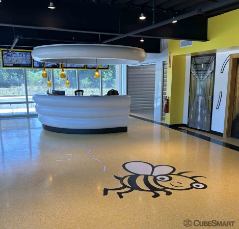 Facility photo: //images.sparefoot.com/medium/24105268808c3fd25de.jpg