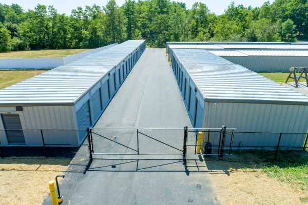Facility photo: //images.sparefoot.com/medium/24105468a4b6e98e58e.jpg