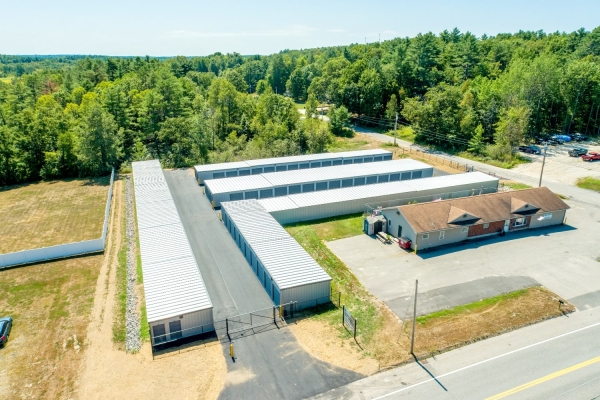 Facility photo: //images.sparefoot.com/medium/24105468a4b6eb464a6.jpg
