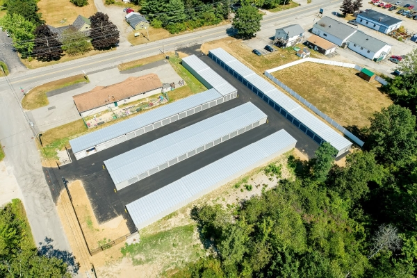 Facility photo: //images.sparefoot.com/medium/24105468a4b6ecc47ff.jpg
