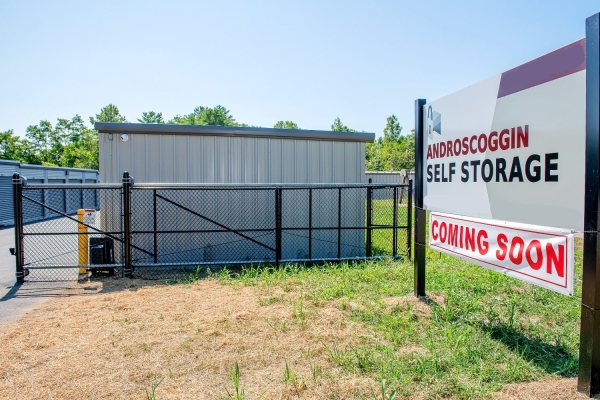 Facility photo: //images.sparefoot.com/medium/24105468a4b88769ae3.jpg