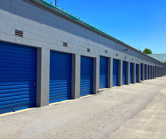 Facility photo: //images.sparefoot.com/medium/2410576887da1961378.png