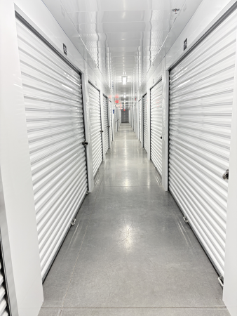 Facility photo: //images.sparefoot.com/medium/2410646887e90402ed5.png