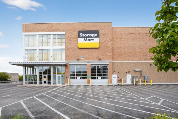 Facility photo: //images.sparefoot.com/medium/24110268f6569663c66.jpg
