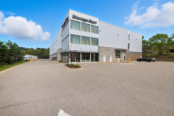 Facility photo: //images.sparefoot.com/medium/24110568e6a224e1106.jpg